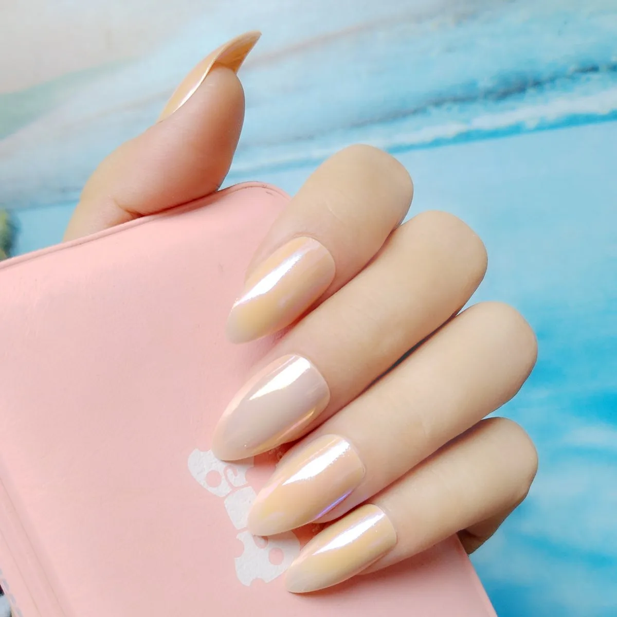 

Holographic Nude Acrylic Fake Nails Chameleon Mirror Stiletto Nails Short Size False Nail Tips DIY Manicure Tools Z150