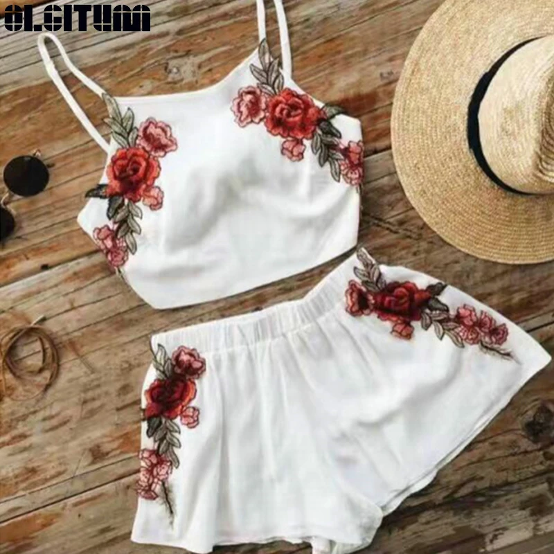 2020 Summer New Casual Women Sexy white Two-Piece Clothes Set Embroidered Floral Vest Crop Top Shorts Pants Lady Clothing Sets |