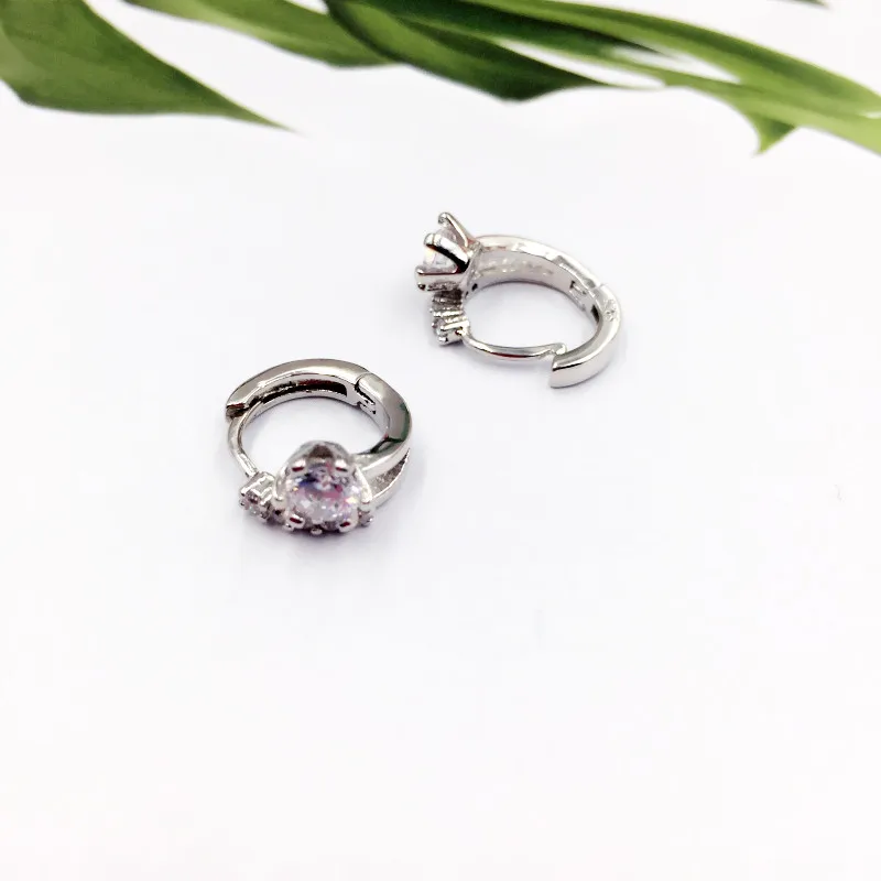 

New 925 Silver Luxury Zircon Small Circle Clip Earrings Romantic Earrings Engagement Wedding Gift for Women Fashion Jewellery