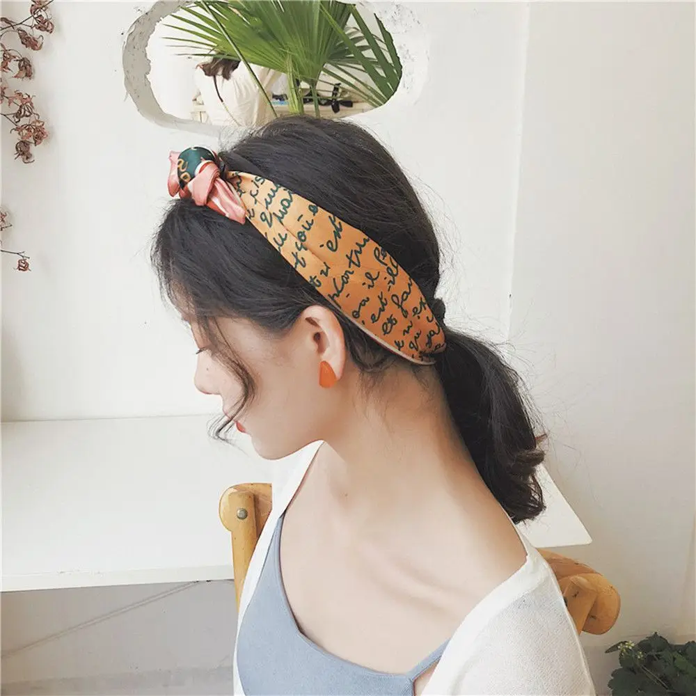New Fashion Women Elegant Scarf Letters Print Solid Color Silk Small Bag Ribbon Female Winter Hair Band Handbag Scarves Ornament New Fashion Women Elegant Scarf Letters Print Solid Color Silk Small Bag Ribbon Female Winter Hair Band Handbag Scarves Ornament