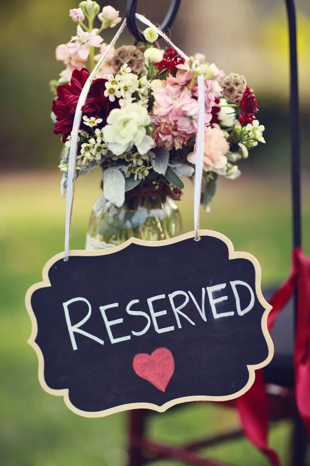 lukas-suzy-vandyke-rustic-chalkboard-themed-wedding-24