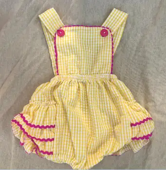 

2018 factory wholesale professional toddler button design bib dress seersucker baby romper girls ruffle rompers