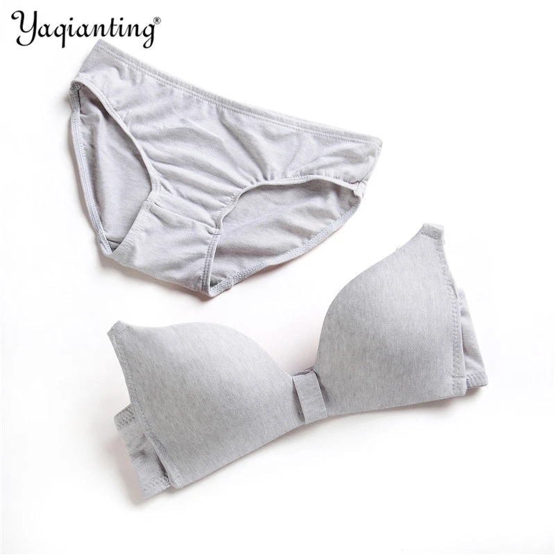 2017 women Simple and fresh massage cup underwear set bra set push up