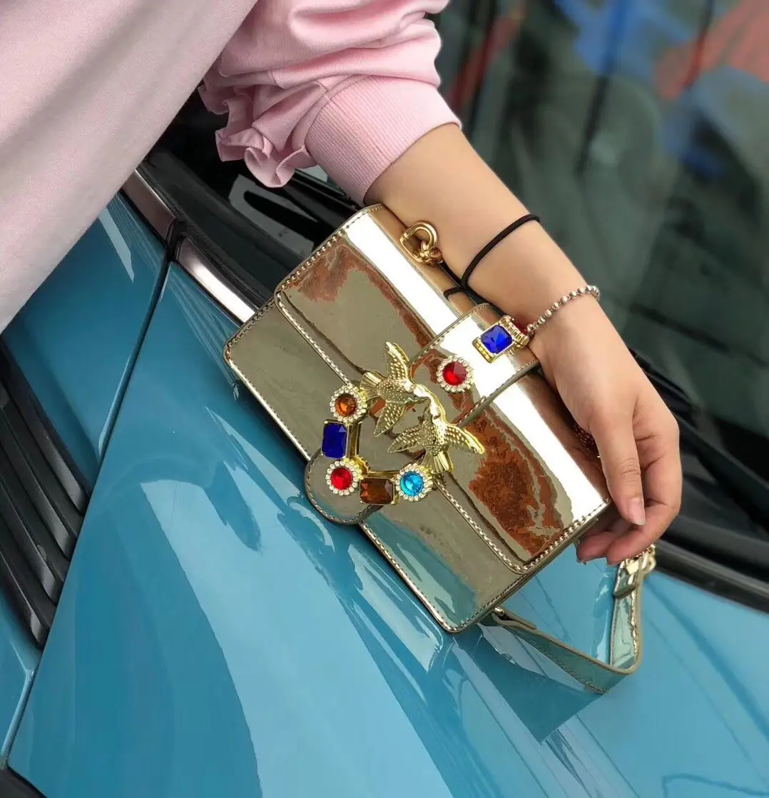 

lkprbd The new spring and summer 2018 Korean fashion style swallow Bag Shoulder Messenger Bag Leather mirror chain small package