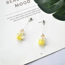 Корейские стильные серьги-гвоздики в виде фруктового сока из смолы, забавные украшения для напитков для женщин, милые серьги в виде клубники, лимона, апельсина, сока