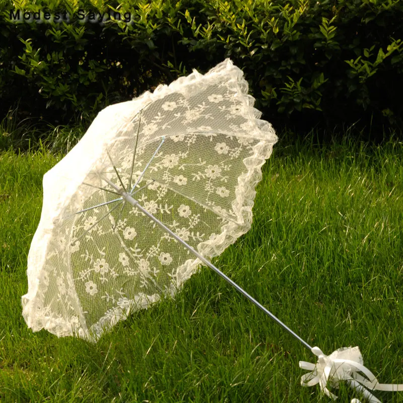 

Elegant Ivory Lace Wedding Umbrellas 2018 Lovely Embroidery Bridal Showers Parasol Accessories Decorations ombrelle mariage