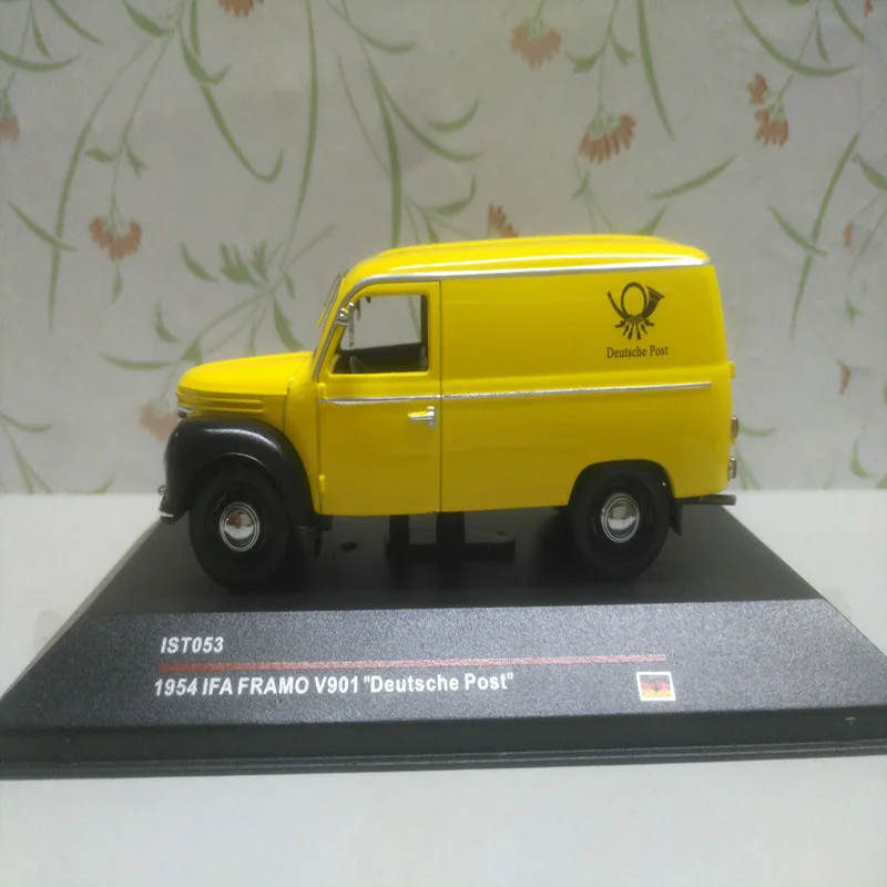 Модель 1/43 года модель IFA FRAMO V90 1/2 154 из сплава для литья под давлением классический