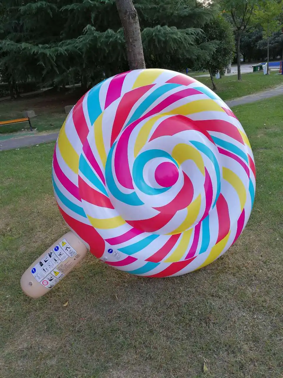 4484222370_1794347503
