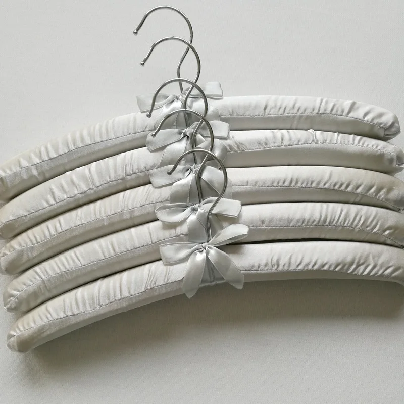 santin-padded-hangers (13)
