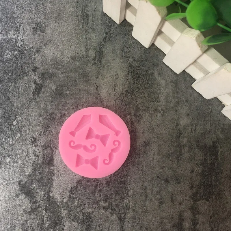 

Cake Silicone Molds Beard bow tie Cupcake Silicone Flexible Mold Cake Decorative Tools Food Grade Silicone