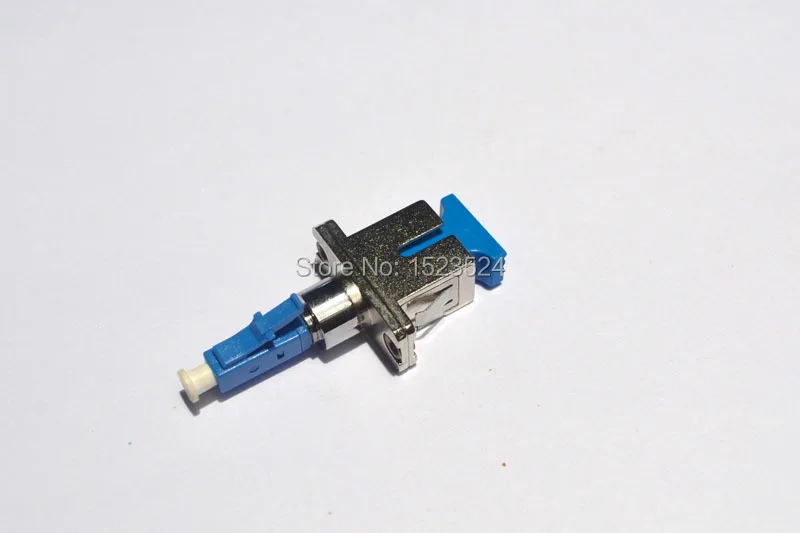 bilder für Freies Verschiffen LC Stecker auf SC Weibliche Lwl-adapter LC-SC Hybrid Optischen Adapter bilder für Freies Verschiffen LC Stecker auf SC Weibliche Lwl-adapter LC-SC Hybrid Optischen Adapter