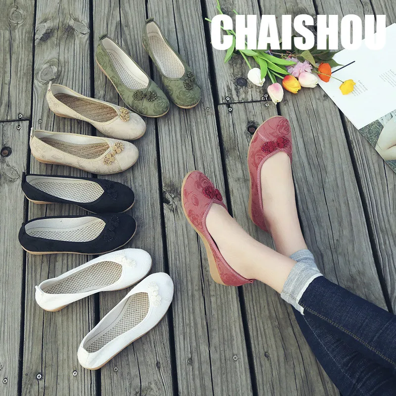 

shoes woman spring canvas flat shoes women loafers women Old Beijing folk-custom Vintage single shoes plus size 35-42 CS-346