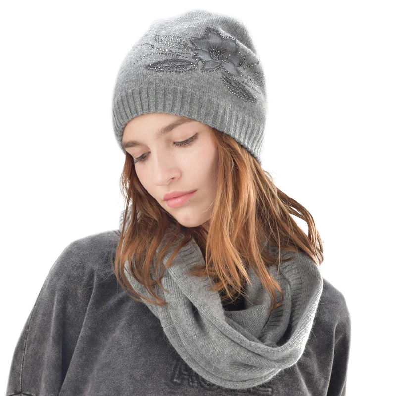 цена FURTALK winter women hat and scarf set