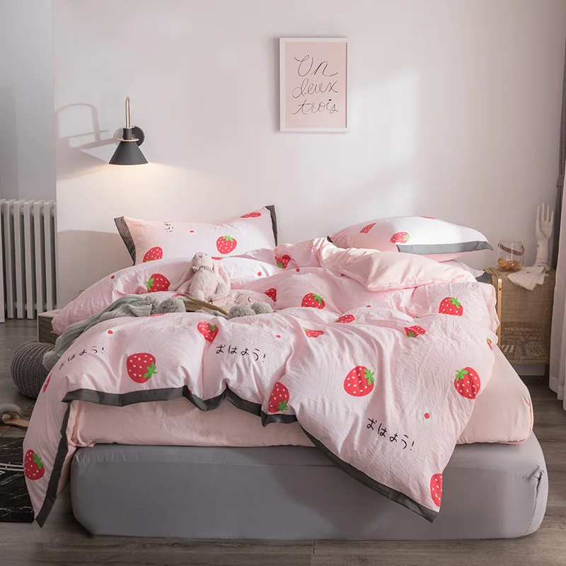 Fashion Summer Strawberry Bedding Set Light Luxury Elegant Duvet