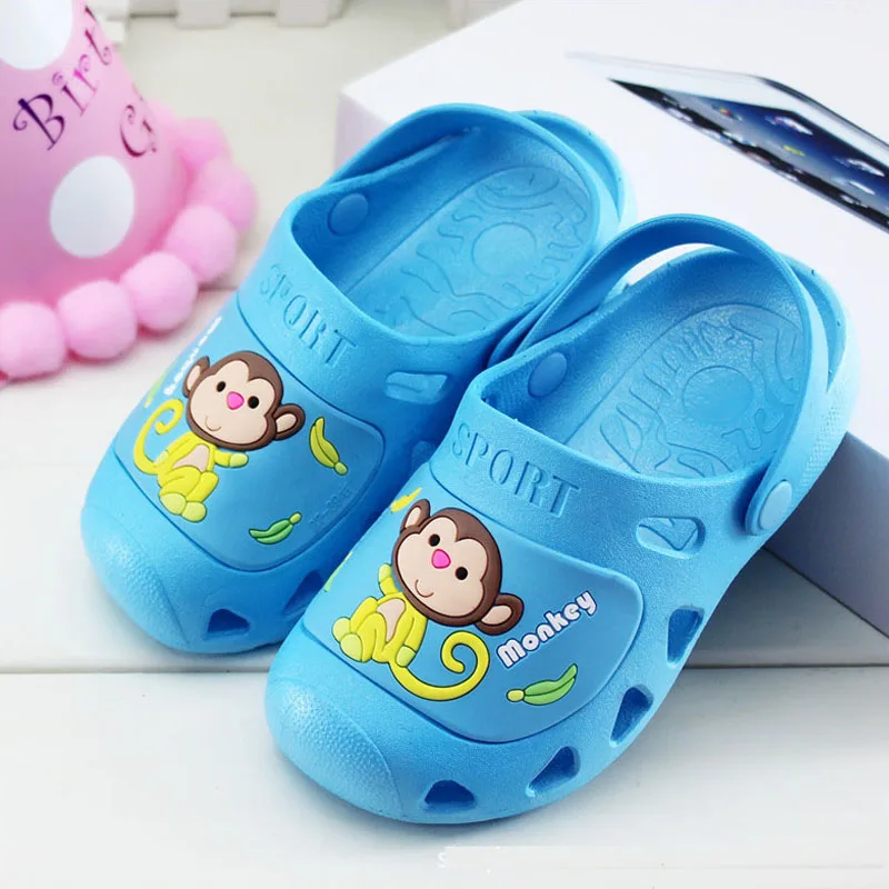 

Summer Children hole shoes baby cartoon slides boys and girls monkey sandals kids slip tasteless sandals 2016