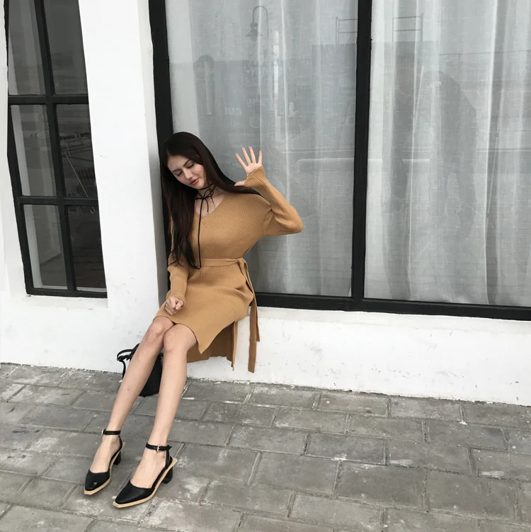 

After the spring of 2017 the new point in baotou sandals hollow out a word buckle single thick with high-heeled sandals shoes