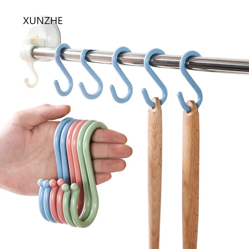 

XUNZHE new plastic s-shaped hooks holders for kitchen clasp miscellaneous Organizer cast iron Hanging S coat hooks bag hanger