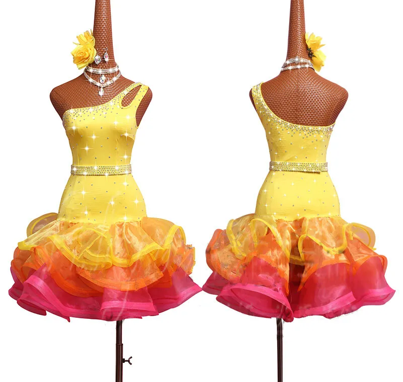 

Shiny Rhinestone Latin Dance Skirt Women Performance Costumes Female Slant Shoulder Dance Dress Shining Yellow Latin Dresses