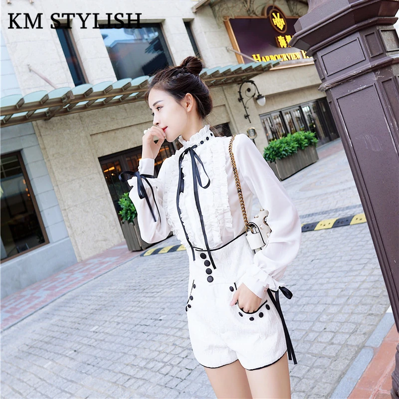 2018 Early Autumn New Bow Tie Stand Collar Lace Chiffon Long Sleeve Shirt + Lace Shorts Fashion Set Women's Sets