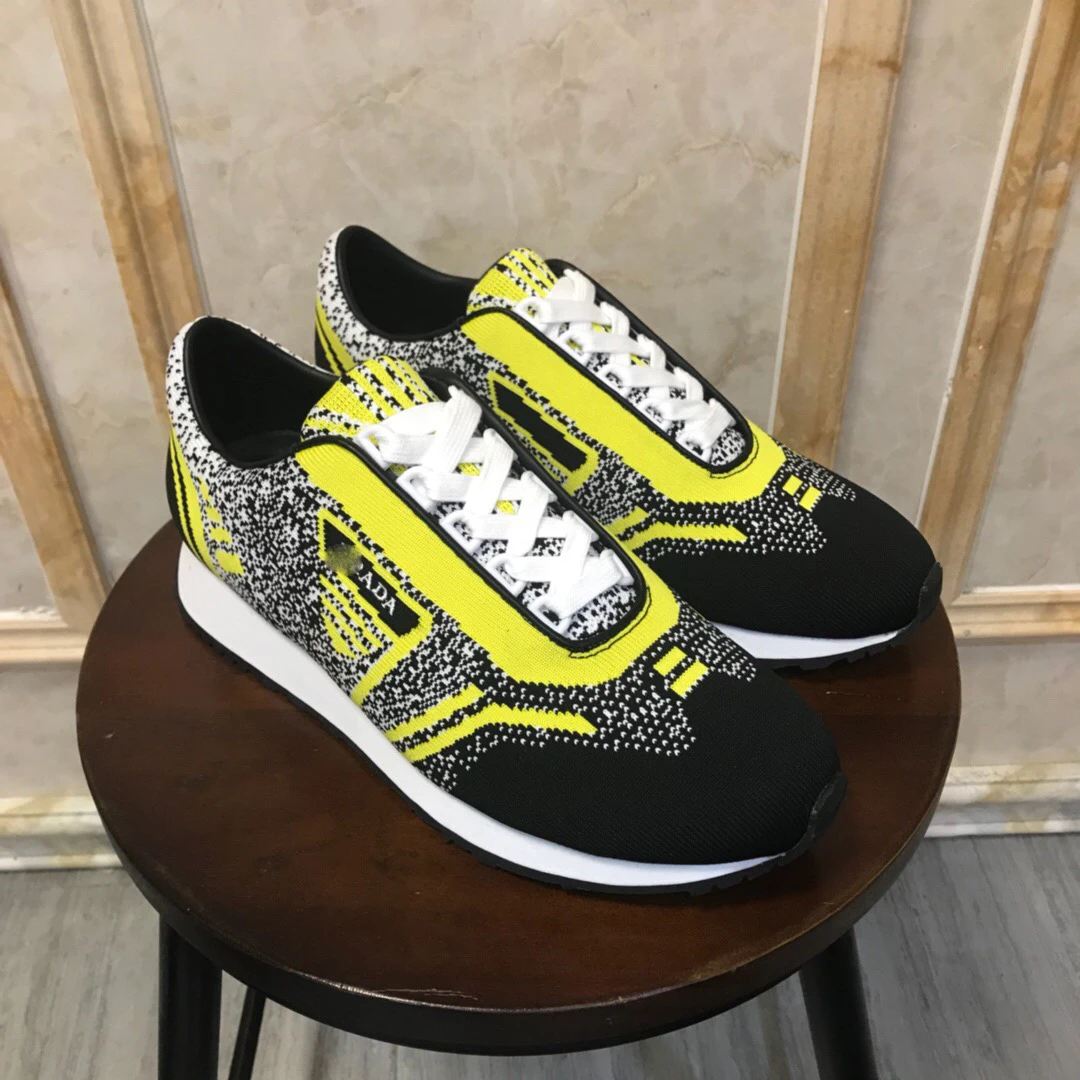 

P Family Men's Shoes 2019 Synchronized Sale of Original Factory Configuration, Italian Import Original Customization