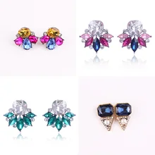 LUBOV красивые разноцветные хрустальные серьги-гвоздики в виде цветка, стразы, красочный хрустальный пирсинг, женские серьги для рождественской вечеринки