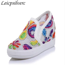 Этнический стиль Цвет обувь «Маффин» на плоской подошве Для женщин обувь внутренняя увеличение на танкетке повседневная обувь Большие Размеры 35-43