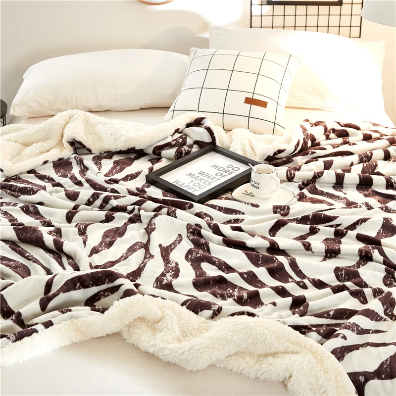 Zebra pattern blanket (10)