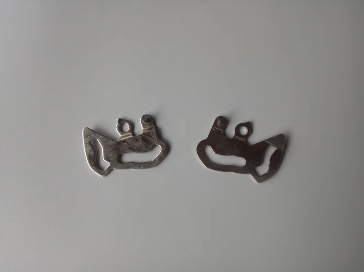 

2pcs Spare Part Sewing accessories for Brother knitting machine KH260 A21 A22 Part No. 413367001 413370001