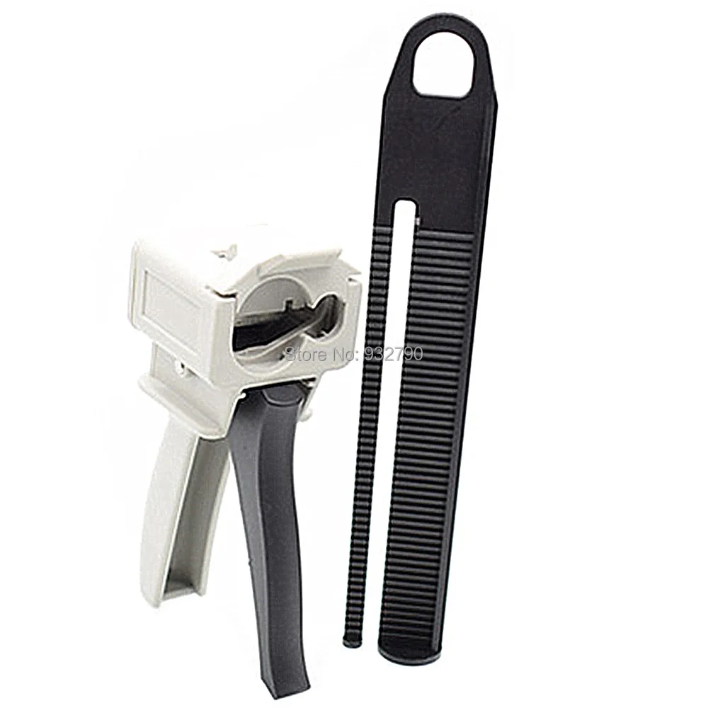 CAULKING GUN