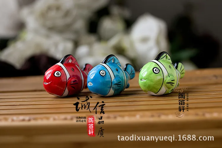 Tao флейта оптом Моделирование небольшой рыбы мультфильм окарина различные рисунки туристические аттракционы в оптовых киосках