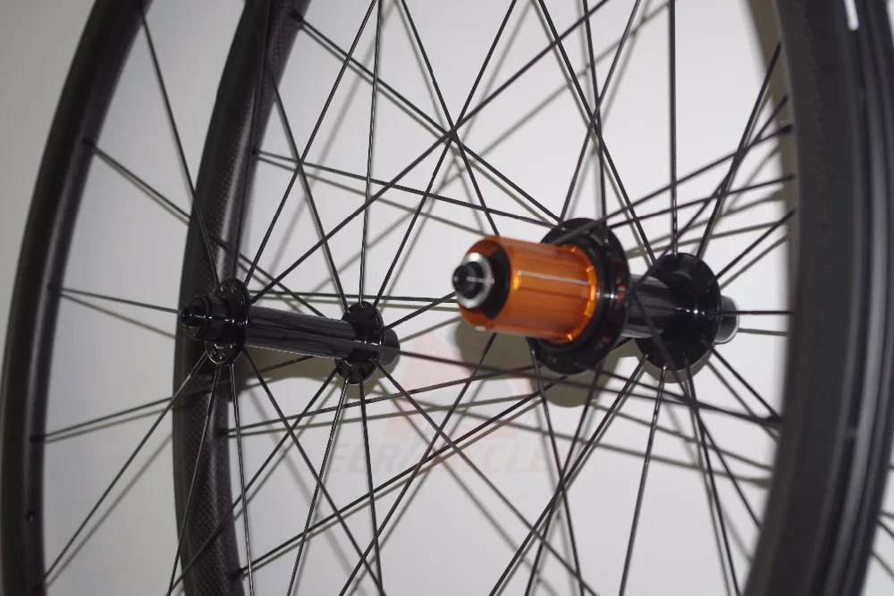 30mm carbon bicycle wheelset