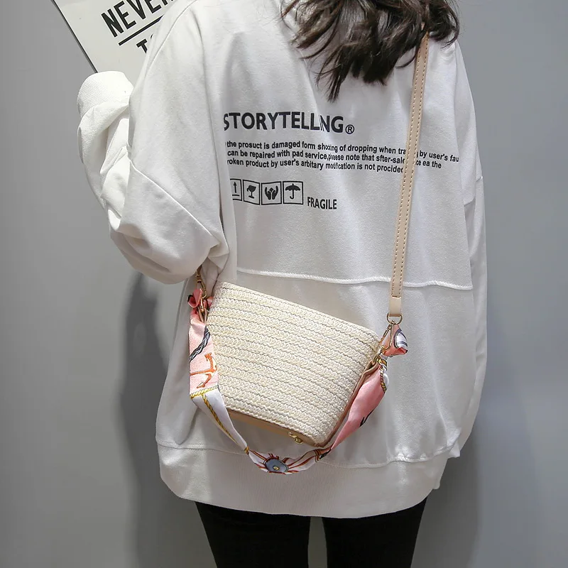 FUNMARDI المنسوجة صغيرة Crossbody حقيبة المرأة شاطئ حقائب قش الصيف حقيبة كتف بتصميم بسيط الإناث الشريط مقبض حقيبة يد المرأة WLHB1880 FUNMARDI المنسوجة صغيرة Crossbody حقيبة المرأة شاطئ حقائب قش الصيف حقيبة كتف بتصميم بسيط الإناث الشريط مقبض حقيبة يد المرأة WLHB1880