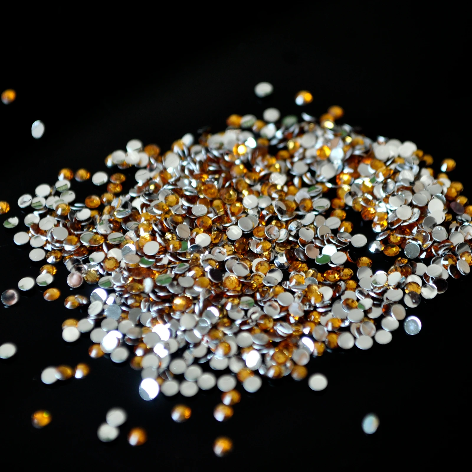 Бусины сваровски 5040. Стеклянные камни. Алмазные бусины. Алмазные бусины. Алмазные бусины.