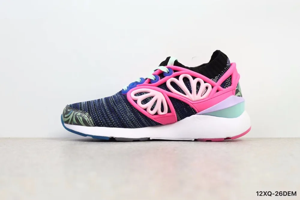 

The new 2017Puma Pearl Cage Mid Fade x Sophia Webster Puma low gradient colors