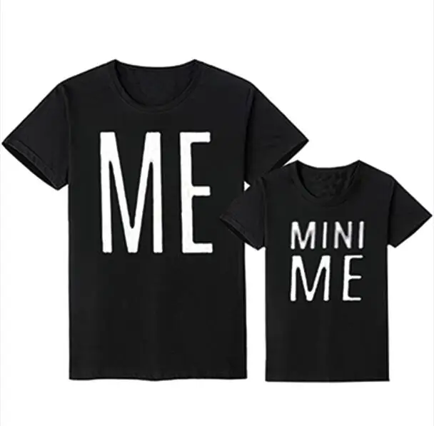 Одинаковая одежда для всей семьи; рубашки для папы и сына; одежда для малышей; футболка с короткими рукавами с надписью «MINI ME family look Daddy Me» - Цвет: black