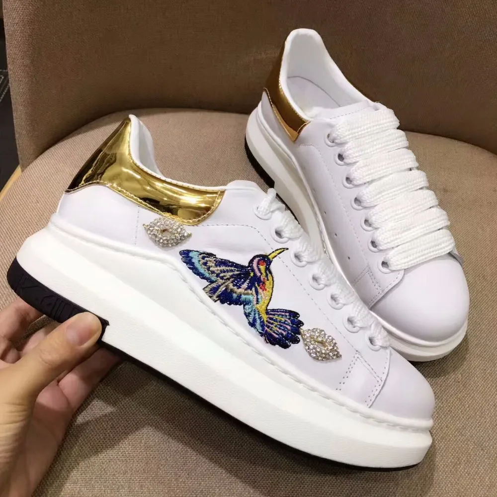 

Woman Flats Crystal Embellished Woman Sneakers Embroidered Animal Woman Casual Shoes Low Top Lace Up Platform Chaussures Femmes