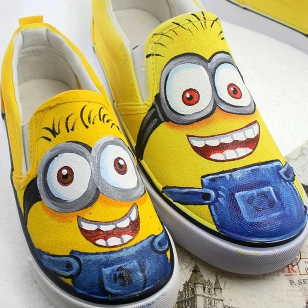 sapato minions infantil