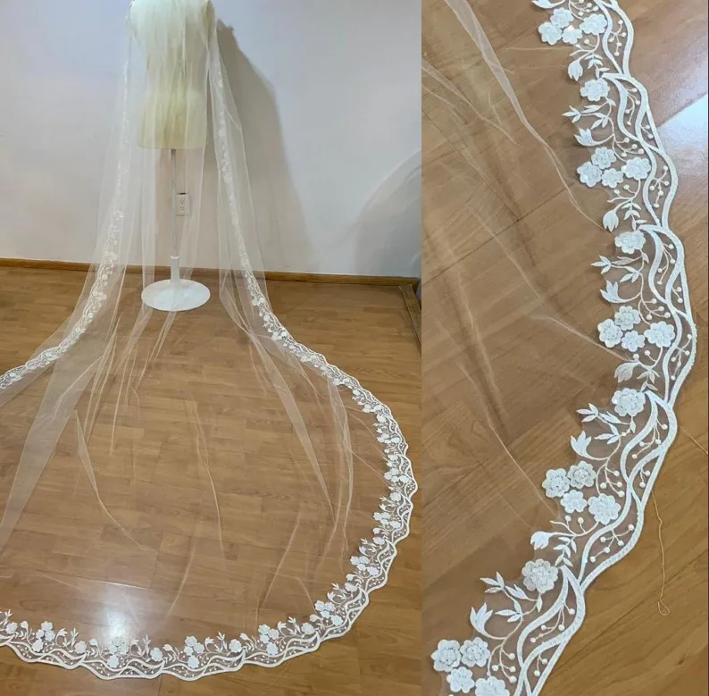

2020 Customized Bridal Veils Cathedral Length Lace Appliqued Edge Wedding Veils One Layer Bridal Veil With Free Comb