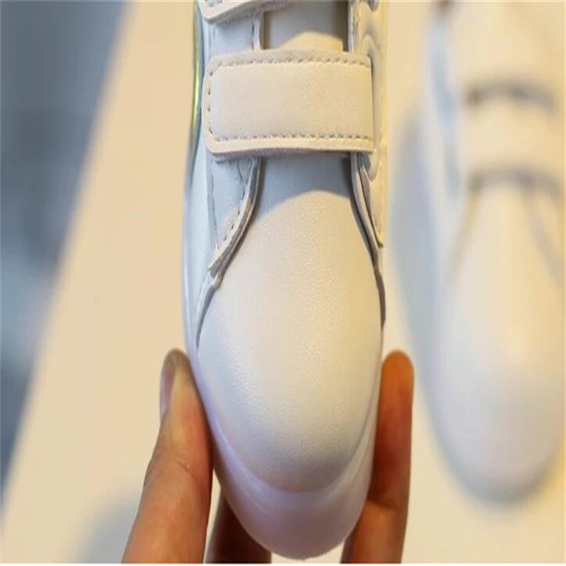 LED Shoes Luminous Sneakers Light Shoes Glowing Sneakers with Luminous Sole Basket for Boys&Girls Shoes Tenis Kids Shoes