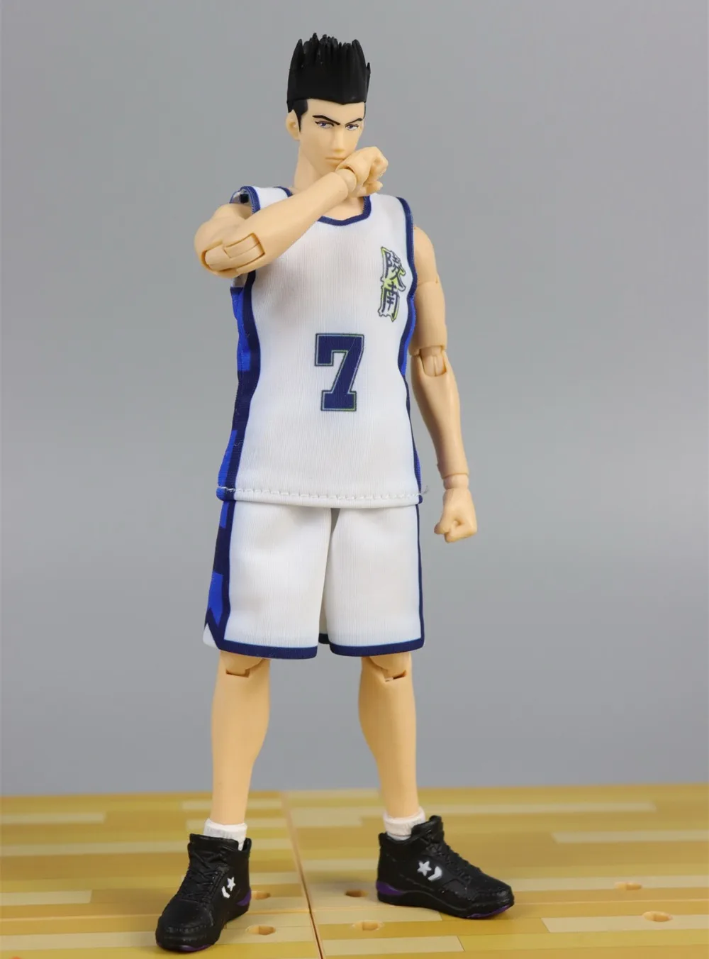 23