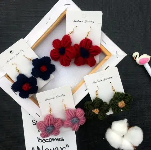 

Lovely Temperament Wool Knitting Flower Earrings Funny Jewelry Cute Handmade Floral Earrings for Girls Christmas New Year Gifts