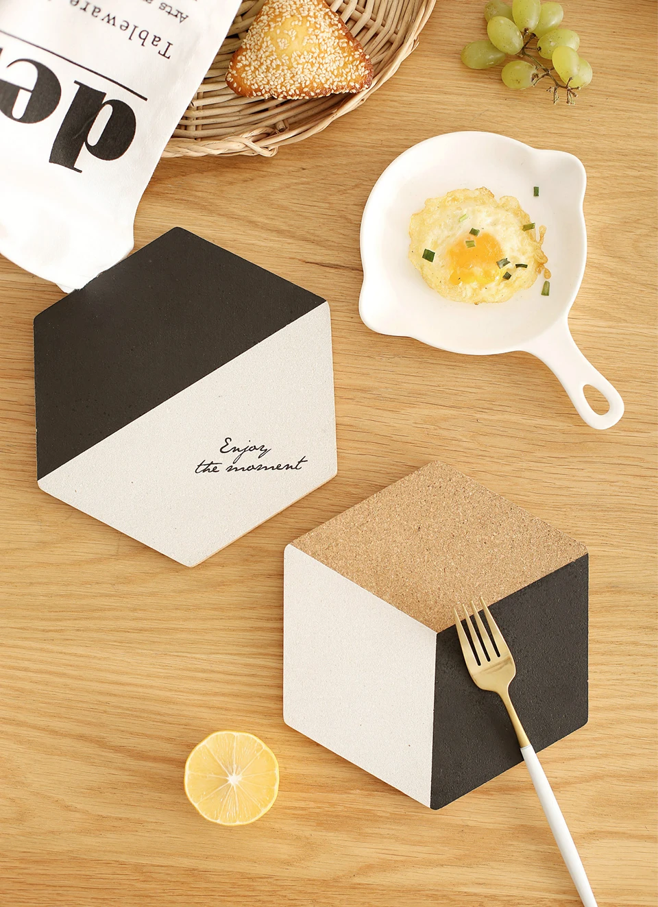 LIYIMENG 2Pcs Set Fashion Wood Coaster Coffee Cup Mat Tea Pad Dining Nordic Style Soft Wooden Placemats Decoration Accessories14