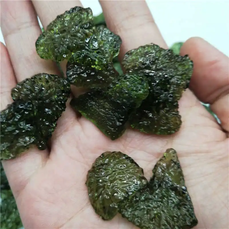 

7-9g Free shipping Natural Moldavite Natural Czech meteorite fall rough stone crystal Energy stone random delivery