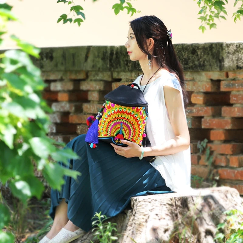 ETAILL рюкзак для девочек с вышивкой в виде павлина и цветов, Модный женский рюкзак с вышивкой, сумка из искусственной кожи с кисточкой