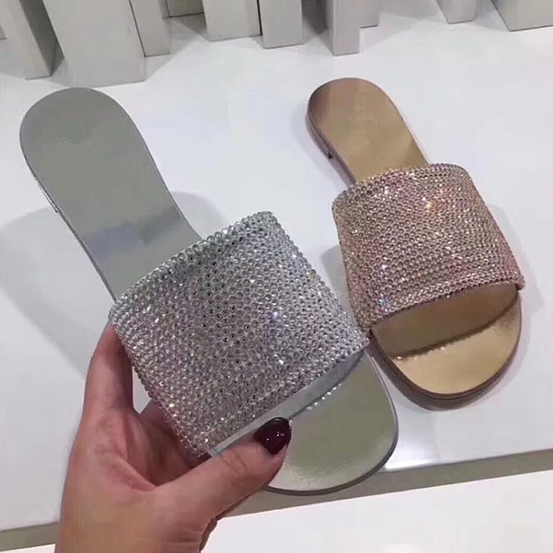 

2018 Hot Summer Woman Slippers Flats Crystal Bling Flats Outside Street Style Fashion Slippers Gold Silver Big Size On Sales