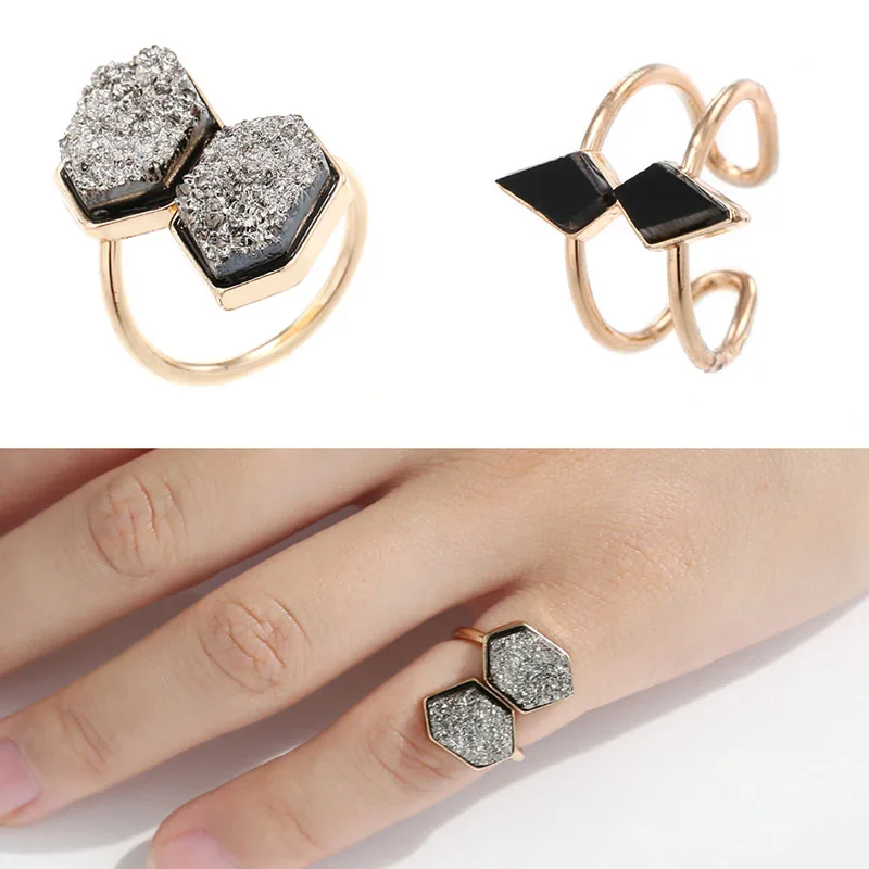 

Rintoler Punk Gold Color Rings Female Anillos Band Midi Finger Knuckle Lava Triangle Acrylic Rings for Women Anel Rock Jewelry