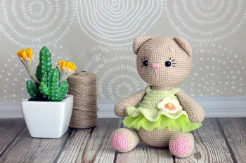 

the little cat doll rattle