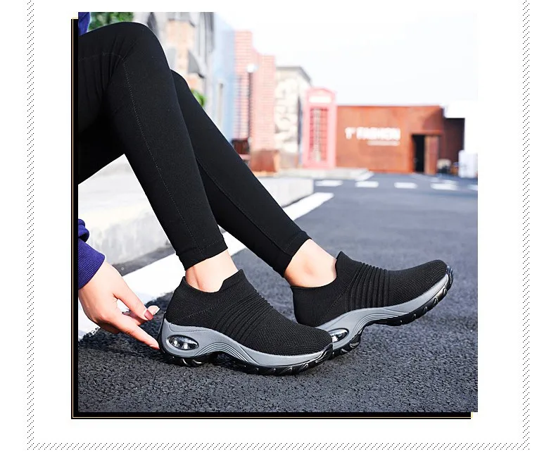 Women Sneakers 74