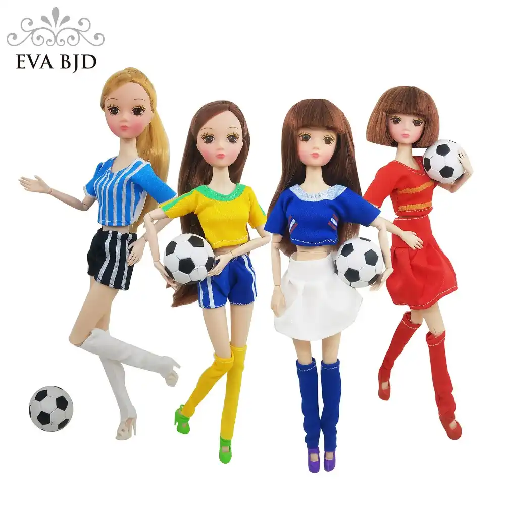 imagenes de muñecos jugando futbol