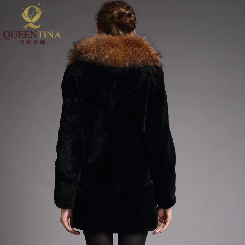 Womens Real Fur Coat Raccoon Fur Collar Luxury Female Genuine Sheepskin Long Coat Natural Furs Sheep Shearing Coat for Women Fur